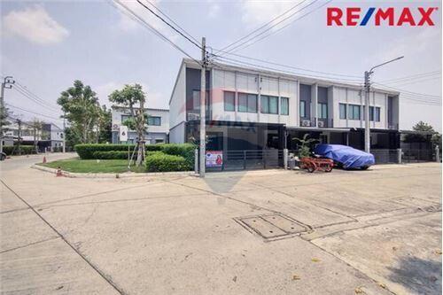 107 Sqm., 3 Beds Townhouse listed for ฿ 3,350,000.