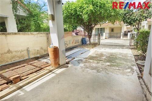 150 Sqm., 3 Beds Townhouse listed for ฿ 3,890,000.