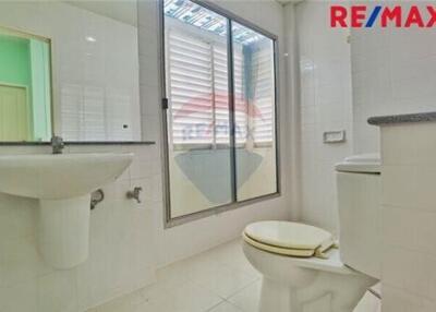 150 Sqm., 3 Beds Townhouse listed for ฿ 3,890,000.