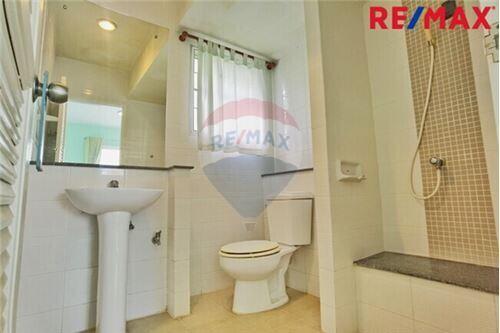 150 Sqm., 3 Beds Townhouse listed for ฿ 3,890,000.