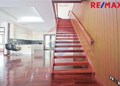 500 Sqm. Townhouse listed for ฿ 16,000,000.