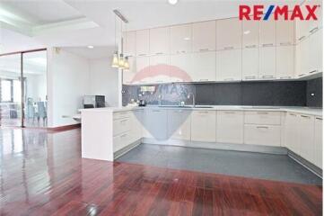 500 Sqm. Townhouse listed for ฿ 16,000,000.