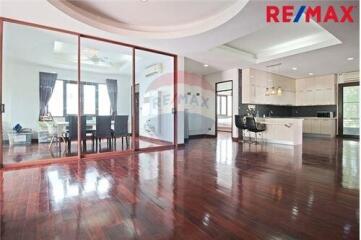 500 Sqm. Townhouse listed for ฿ 16,000,000.