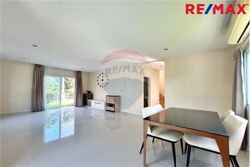 144 Sqm., 3 Beds Townhouse listed for ฿ 4,700,000.