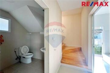 144 Sqm., 3 Beds Townhouse listed for ฿ 4,700,000.