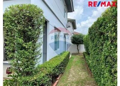 114 Sqm., 3 Beds, 2 Baths Townhouse listed for ฿ 4,100,000.