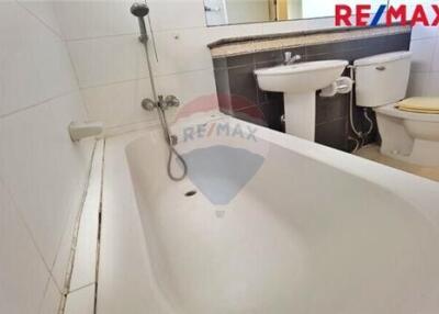 120 Sqm., 3 Beds Townhouse listed for ฿ 2,590,000.