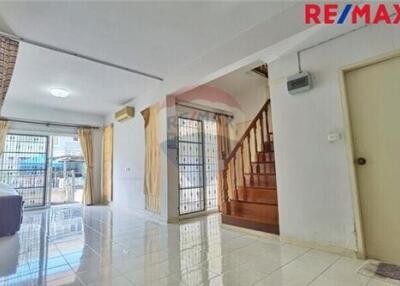 120 Sqm., 3 Beds Townhouse listed for ฿ 2,590,000.