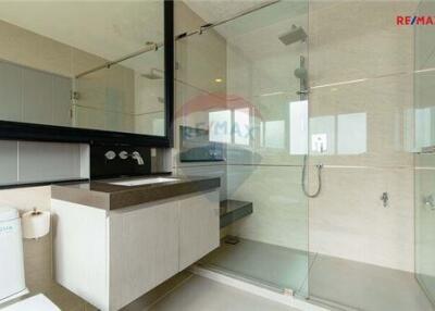 313 Sqm., 3 Beds Townhouse listed for ฿ 23,000,000.