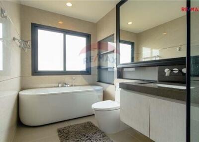 313 Sqm., 3 Beds Townhouse listed for ฿ 23,000,000.