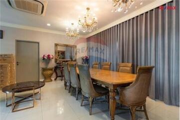 313 Sqm., 3 Beds Townhouse listed for ฿ 23,000,000.