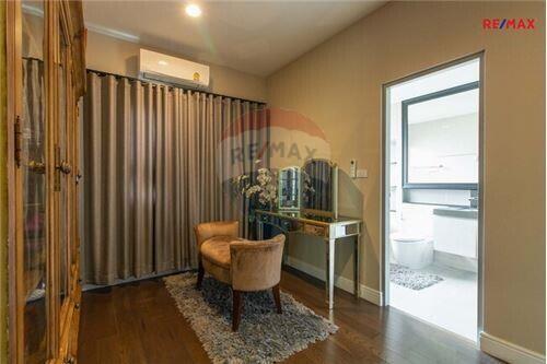 313 Sqm., 3 Beds Townhouse listed for ฿ 23,000,000.