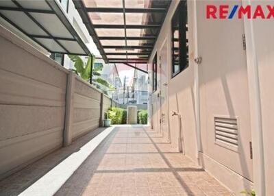 351 Sqm., 4 Beds Townhouse listed for ฿ 13,500,000.