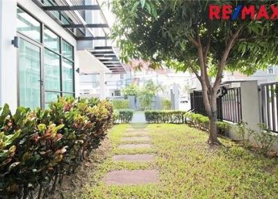 351 Sqm., 4 Beds Townhouse listed for ฿ 13,500,000.