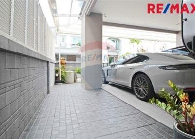 208 Sqm., 4 Beds Townhouse listed for ฿ 14,900,000.