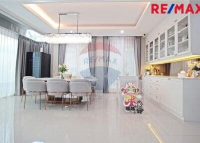 208 Sqm., 4 Beds Townhouse listed for ฿ 14,900,000.