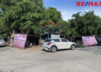 652 Sqm. Land listed for ฿ 3,900,000.