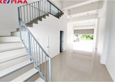 30 Sqm. Townhouse listed for ฿ 5,990,000.