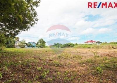 2,357 Sqm. Land listed for ฿ 47,120,000.