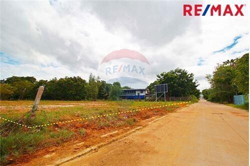 2,357 Sqm. Land listed for ฿ 47,120,000.