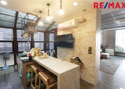 296 Sqm., 3 Beds Townhouse listed for ฿ 14,000,000.