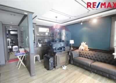 296 Sqm., 3 Beds Townhouse listed for ฿ 14,000,000.