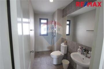 296 Sqm., 3 Beds Townhouse listed for ฿ 14,000,000.