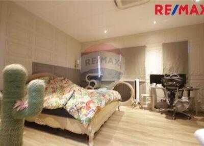 296 Sqm., 3 Beds Townhouse listed for ฿ 14,000,000.