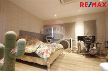 296 Sqm., 3 Beds Townhouse listed for ฿ 14,000,000.