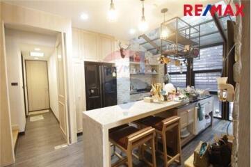 296 Sqm., 3 Beds Townhouse listed for ฿ 14,000,000.