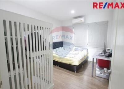 296 Sqm., 3 Beds Townhouse listed for ฿ 14,000,000.