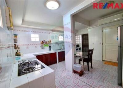 150 Sqm., 3 Beds Townhouse listed for ฿ 2,800,000.