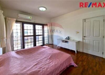 150 Sqm., 3 Beds Townhouse listed for ฿ 2,800,000.