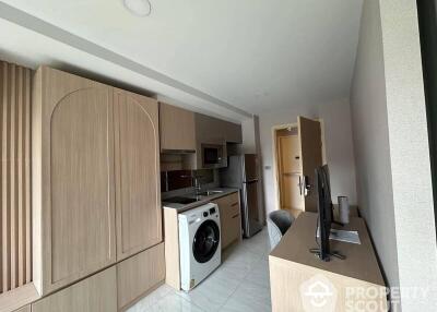 1-BR Condo at Walden Asoke near MRT Sukhumvit