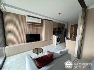 1-BR Condo at Walden Asoke near MRT Sukhumvit