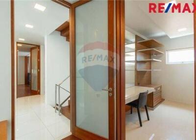 540 Sqm., 4 Beds Townhouse listed for ฿ 29,900,000.