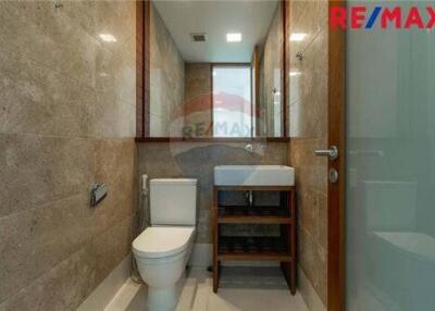 540 Sqm., 4 Beds Townhouse listed for ฿ 29,900,000.