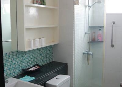 2-BR Condo at Diamond Sukhumvit near BTS On Nut