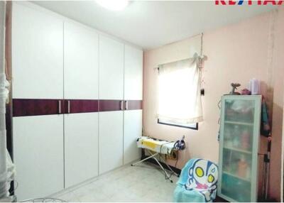 156 Sqm., 3 Beds Townhouse listed for ฿ 2,400,000.