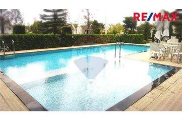 75 Sqm., 2 Beds Townhouse listed for ฿ 4,000,000.