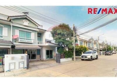 75 Sqm., 2 Beds Townhouse listed for ฿ 4,000,000.