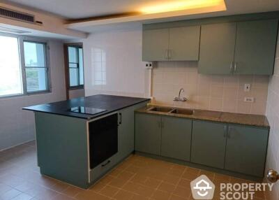 5-BR Apt. in Chong Nonsi