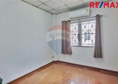 170 Sqm., 3 Beds Townhouse listed for ฿ 2,250,000.