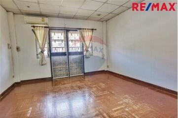 170 Sqm., 3 Beds Townhouse listed for ฿ 2,250,000.