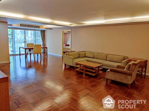 2-BR Apt. near MRT Khlong Toei