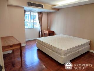 2-BR Apt. near MRT Khlong Toei