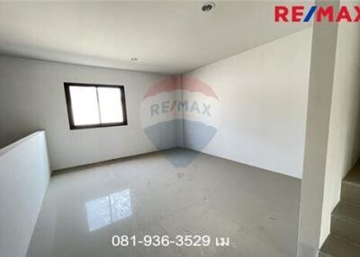 200 Sqm. Townhouse listed for ฿ 5,300,000.