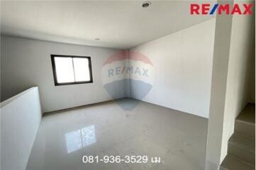 200 Sqm. Townhouse listed for ฿ 5,300,000.