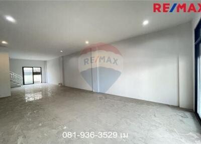 200 Sqm. Townhouse listed for ฿ 5,300,000.