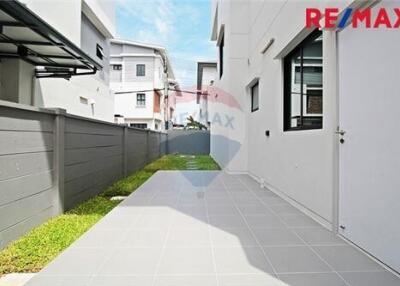 363 Sqm., 7 Beds Townhouse listed for ฿ 13,900,000.